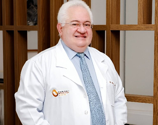 Dr. Istenio
